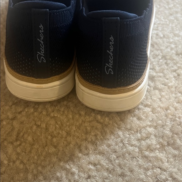 NWT Skechers  Dark Blue Sneakers - Picture 3 of 4